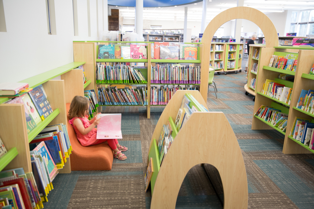 “A library is infinity under a roof.”― Gail Carson Levine
#library #bookdisplay #libraryfurniture #librarydesign #Reading
