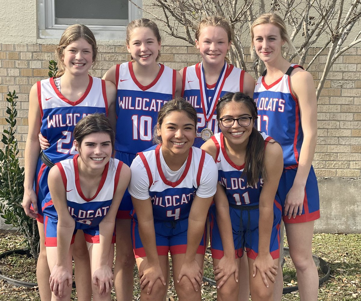 GP_Wildcat_GBB's tweet photo. GP Girls finish third place in the silver bracket with a DOUBLE OVERTIME win!!!  Madison Kilgore got selected to the All-Tournament team!  Way to play girls!!! ❤️🏀💙 https://t.co/L9U89DEM0V