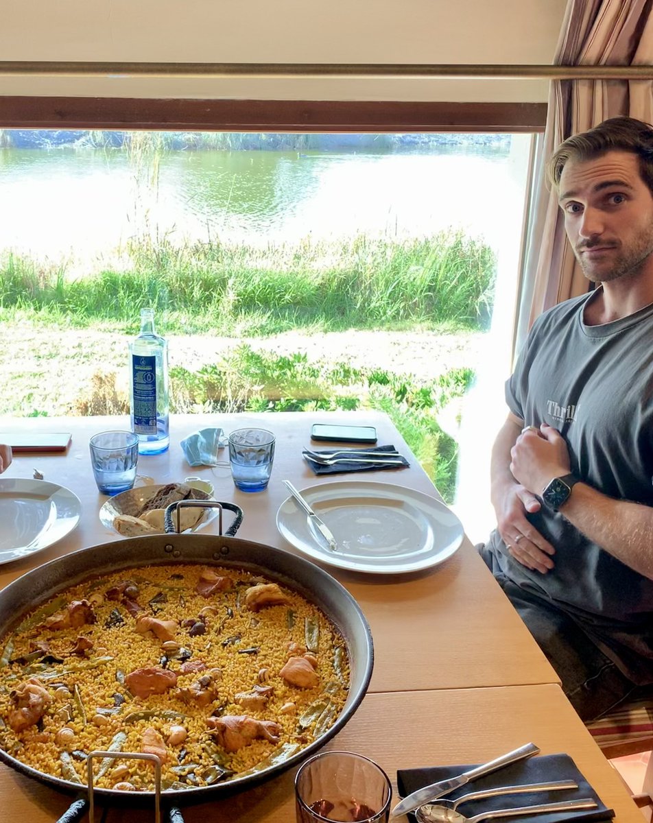 AndreaUsero's tweet photo. When in Valencia https://t.co/J4bpFf7dIC