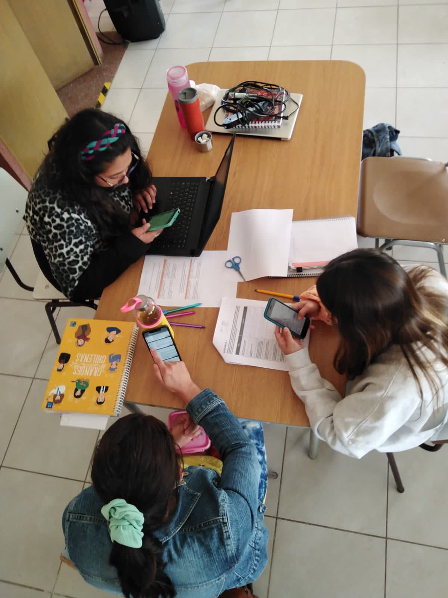 AjiEscuela's tweet photo. #Hijuelas @AjiEscuela #ajiavanza #hijuelasavanza #2do #día de #jornada #evaluando #año2021 #tallereando #jugandoyaprendiendo #proyectando #año2022 https://t.co/4NgKdL5i6Q