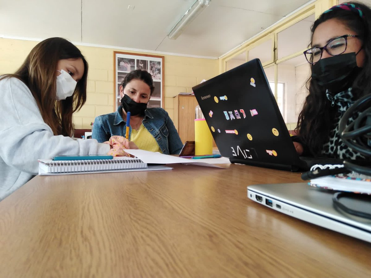 AjiEscuela's tweet photo. #Hijuelas @AjiEscuela #ajiavanza #hijuelasavanza #2do #día de #jornada #evaluando #año2021 #tallereando #jugandoyaprendiendo #proyectando #año2022 https://t.co/4NgKdL5i6Q