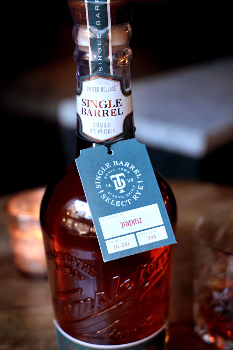 Our own single barrel, followed by the 6yr. 🥃 #Rye #ChicagoBars #Whiskey #TempletonRye #WhiskeyWednesday