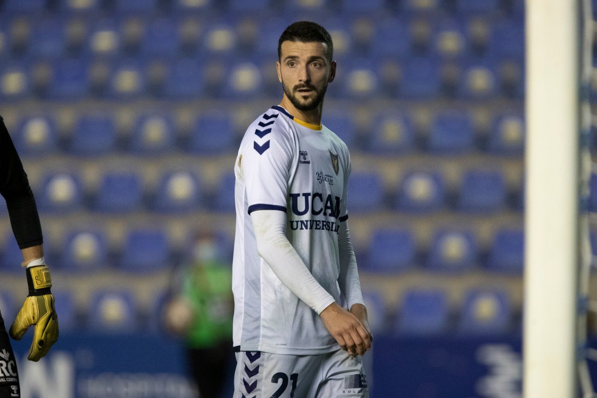 UCAMMurciaCF's tweet photo. 🦁 @MesaVisiga https://t.co/zWkQXwCCfT