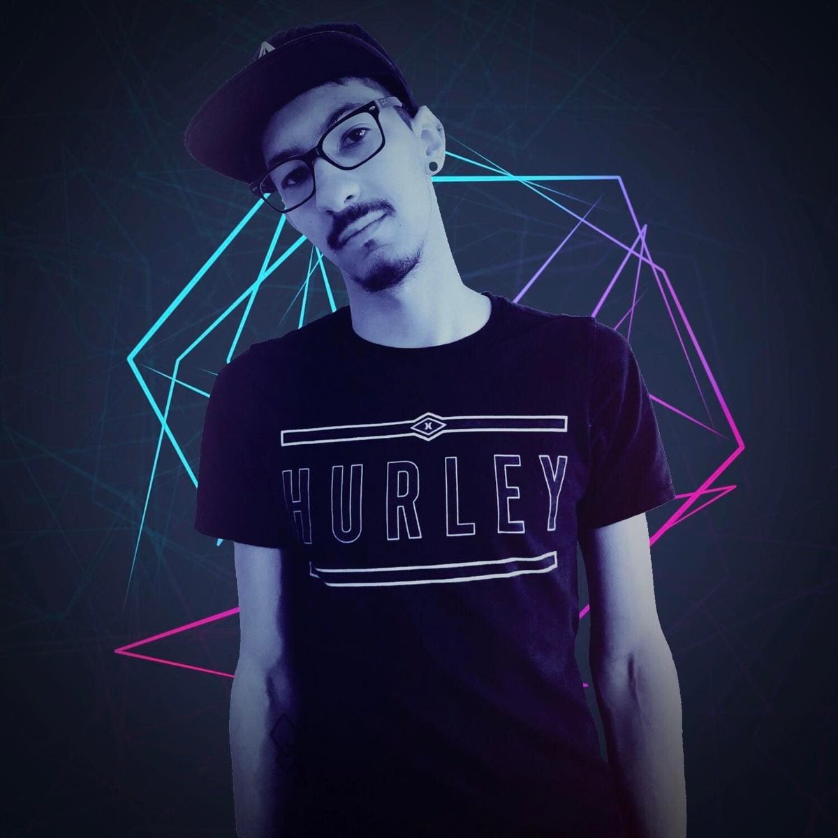 ZASSIOfficial's tweet photo. I am featured for this weeks Mix Wednesdays! Enjoy some good ass house to get through the work week!!! 🔥🔥 

https://t.co/pltTpluRxa https://t.co/AT5nQ3YTHC