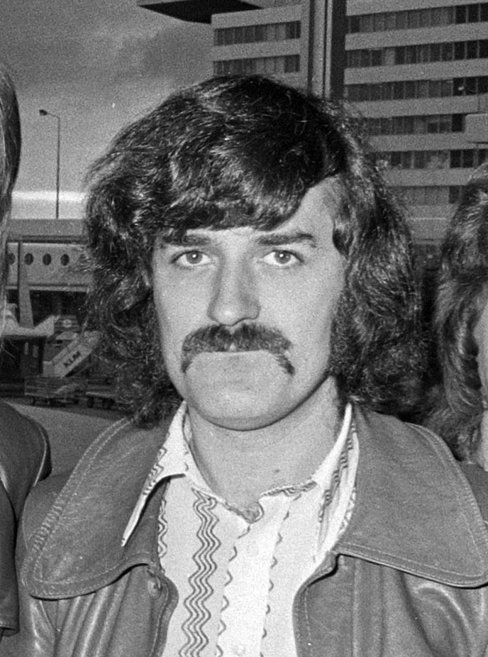 davehill_56's tweet photo. THE MOODY BLUES - AND THE TIDE RUSHES IN - Happy Heavenly Birthday to the Moodies Ray Thomas. Here’s a few of their tracks featuring him. #RIPRayThomas. https://t.co/xNayRrgDPo via @YouTube https://t.co/zAcLovptiN