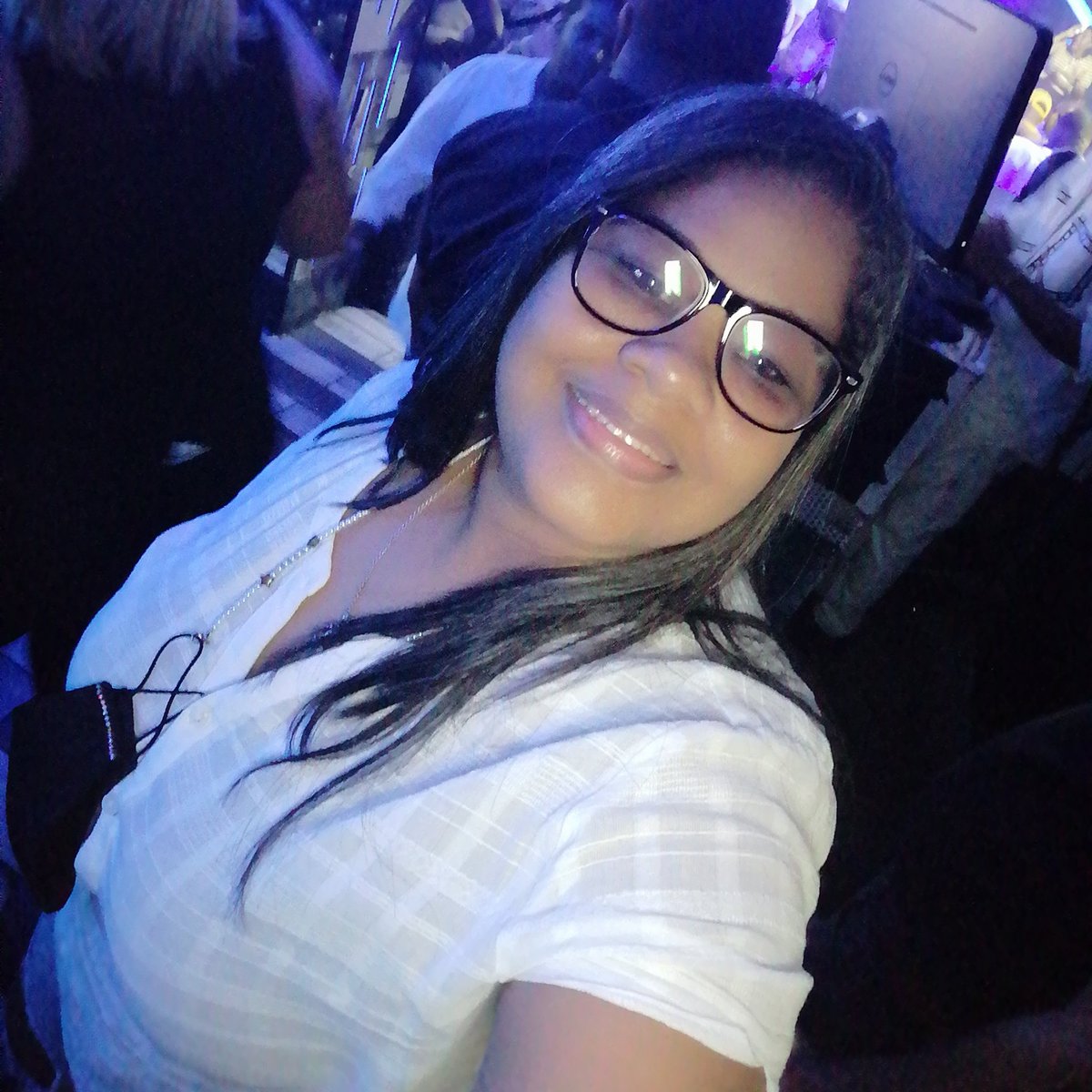 Alej0322's tweet photo. #NuevaFotoDePerfil https://t.co/8XJqe9r9lO