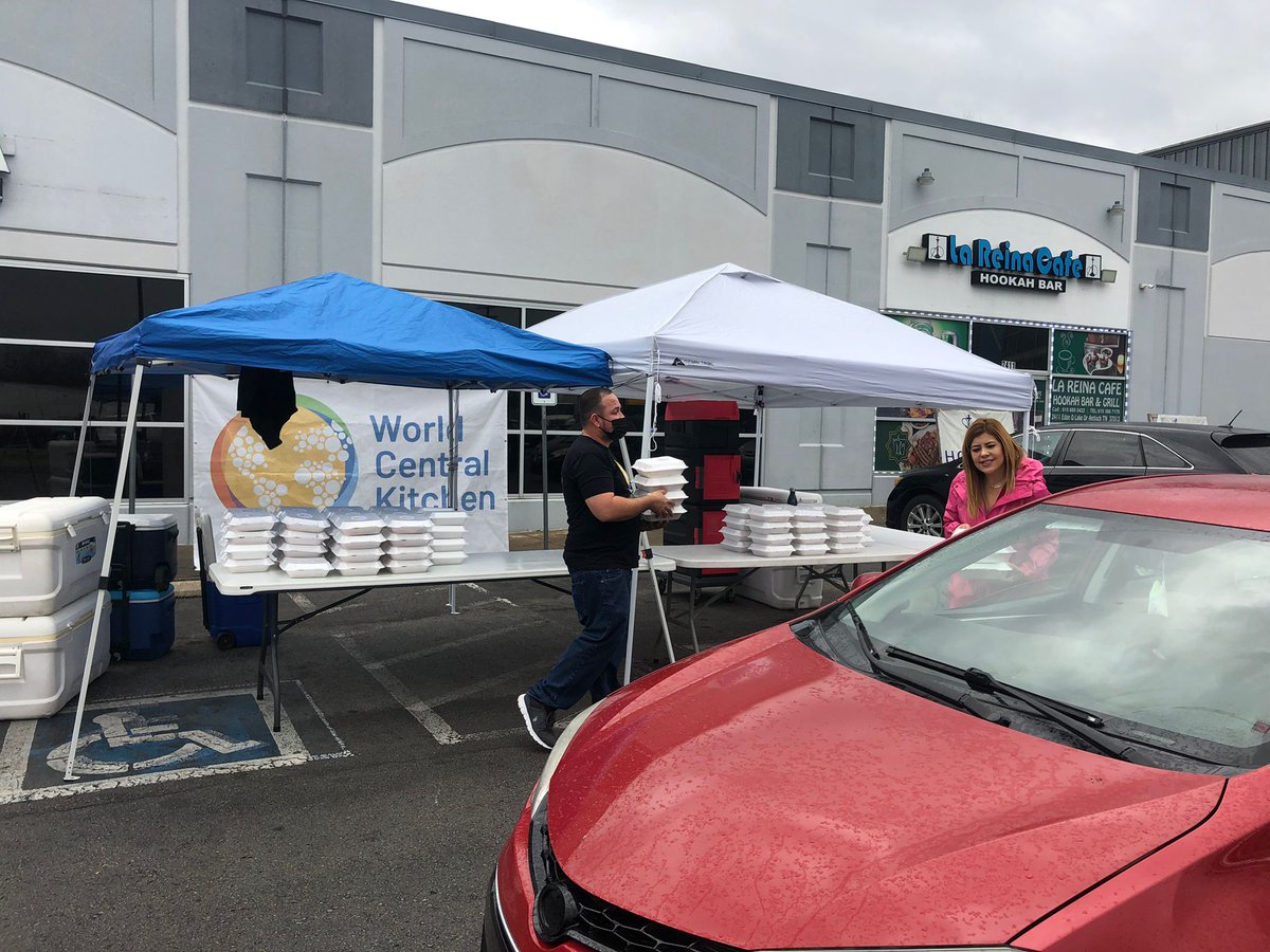 WCKitchen's tweet image. Since activating in Nashville in response to the pandemic, WCK has disbursed over $1 million to local restaurants &amp;amp; food trucks feeding neighbors. This week was our final service—Las Fajitas made fajita plates with freshly prepared salsa for families in need. #ChefsForAmerica