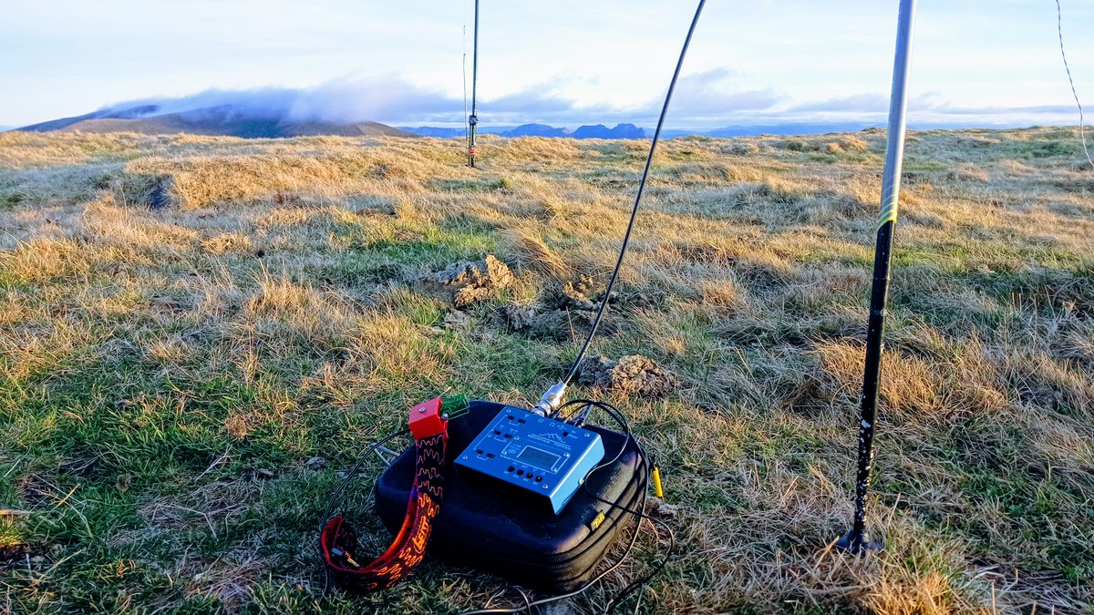 EB2GKK's tweet photo. Activated EA1/CT-049 Cañoneros for #SOTA this evening. Good sigs from NA chasers on 20m, Tnx!
#MTR5b + EFHW #cqsota #HamRadio https://t.co/nxTAJFK1Tj