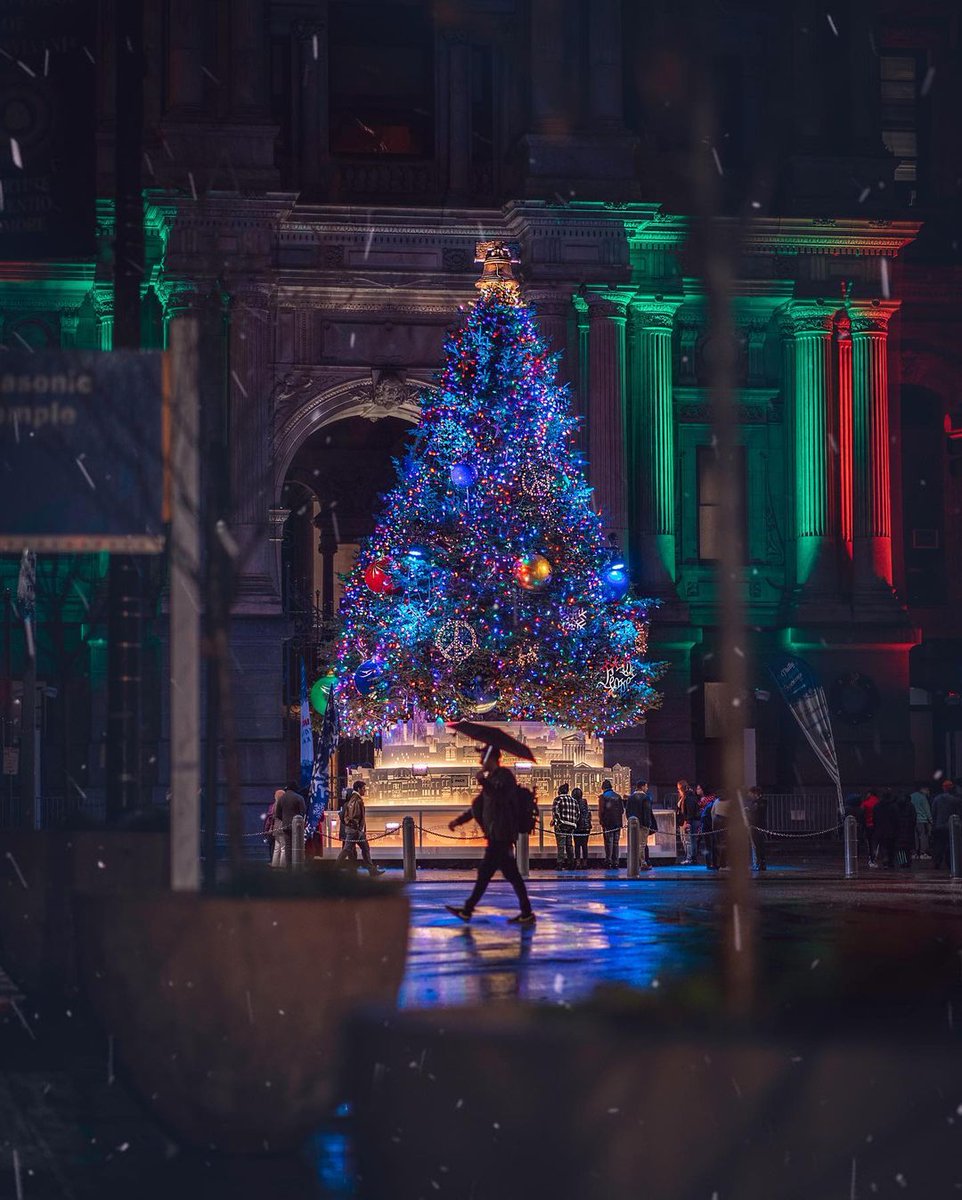 ByobTourPhilly's tweet photo. 🎄 Not ready to say goodbye to the holiday season!

📸: mc_shutter https://t.co/csgzX3qPAb