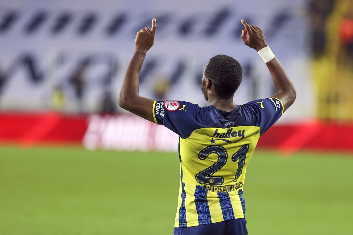 playspor's tweet photo. 😏 Osayi-Samuel: "Benim işim bu. Fenerbahçe beni bu yüzden aldı!" #FBvAFY https://t.co/onRIAhKmJS