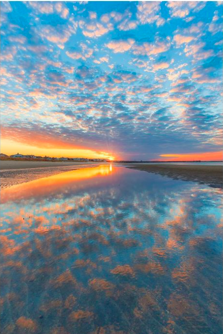 2022 is on the horizon. 🌊🌤 Start planning your summer beach getaway in Delaware today bit.ly/3mJMfqx

📸  Elliot MacGuire Photography
📌Please remember to follow recommended safety precautions including wearing a face covering, social distancing, &amp; staying home if sick