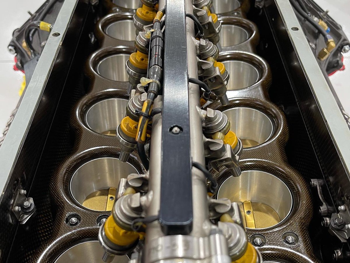 perfectionvalet's tweet image. To round off this years #pv2021 I’ll finish on these two Ferrari F1 engines from 1990 and 1994. Both V12’s, one from the Mansell car and the other from Berger. 
I just wish I could have heard them running!