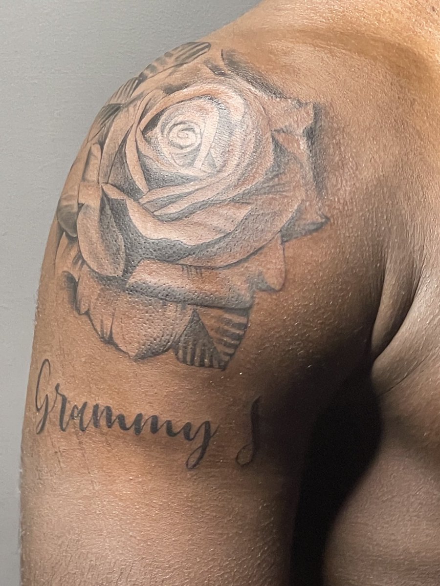 UncleRU76's tweet photo. Special moment when your Nephew is your Son’s 1st and only tattoo artist. S/O to Quincy IG: @biggs38, FB: BiggsAtkinson for the ink. Bday week for ⁦@tha1show⁩ in full effect! https://t.co/EDyXJt7zYv
