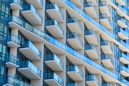JohnMangano's tweet photo. Condo vs. House: Determining the Right Fit https://t.co/lu8BTPlLOj https://t.co/gbB3pwozcI