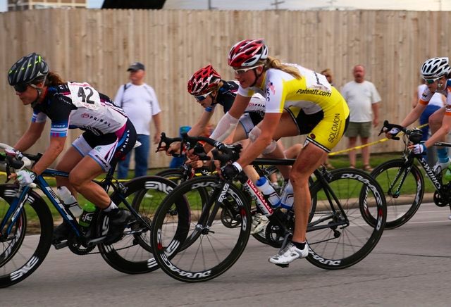 ericaallar's tweet image. Hey @GoZwift what’s a girl got to do to earn some ankle shorty socks for her avatar? Asking for me: see below 🙊😝 #ShortSocks #SockDoping