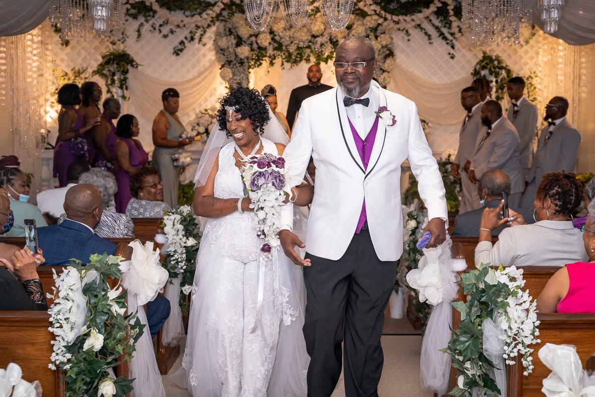 duebag's tweet photo. Last wedding I did I’m getting that itch again just need another gig #wedding ##weddingseason #757 #DMV https://t.co/zjvSQF5XEb