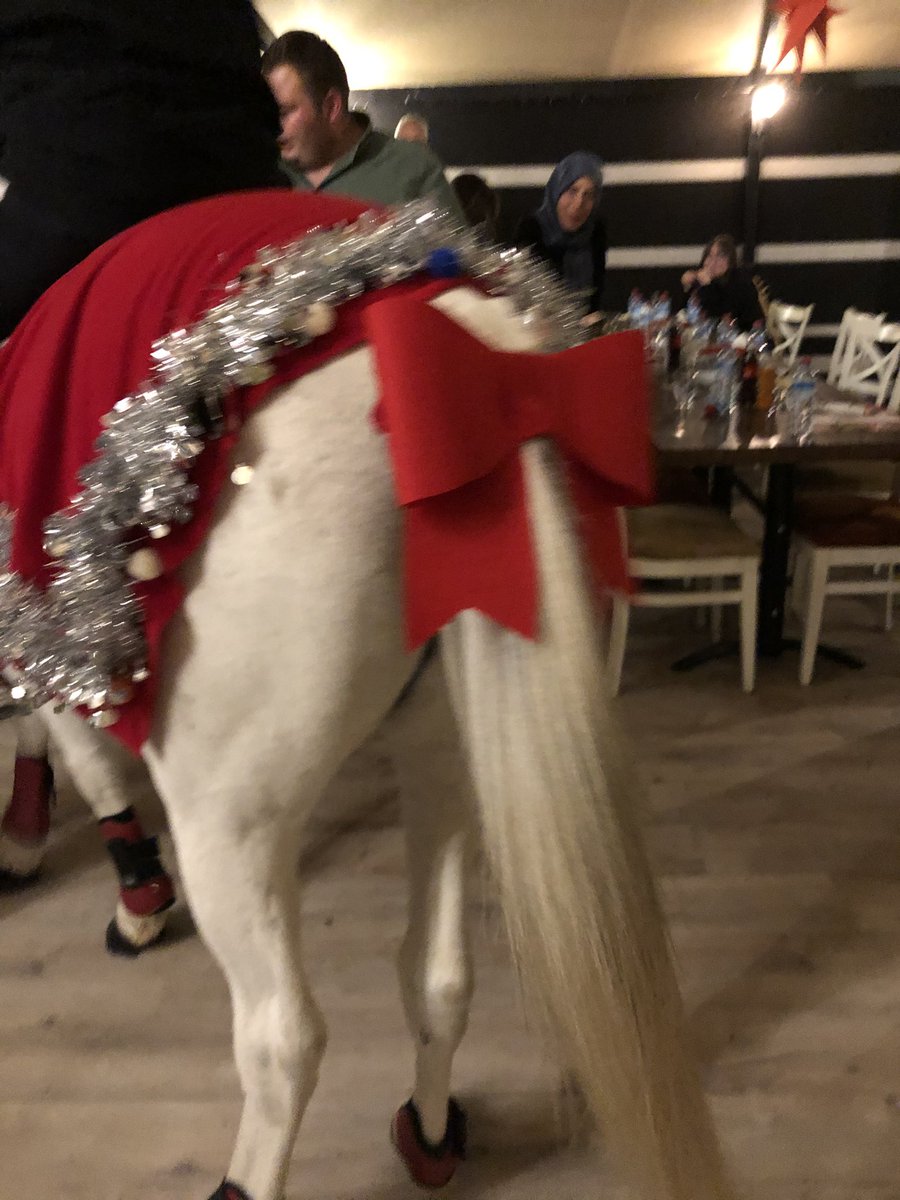 bosumoyle's tweet photo. değişik bi akşam yaşadım https://t.co/SWMKdu7m75