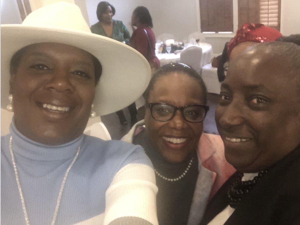 HatcherForD10's tweet photo. #Georgia, the work we do over the next several months will decide this race. The time to elect a bold, leader for #GA10 is now and it will take all hands on deck to make it happen. Join #TeamHatcher TODAY >>> https://t.co/pXd1mgbu1s https://t.co/40veuLdZ8R