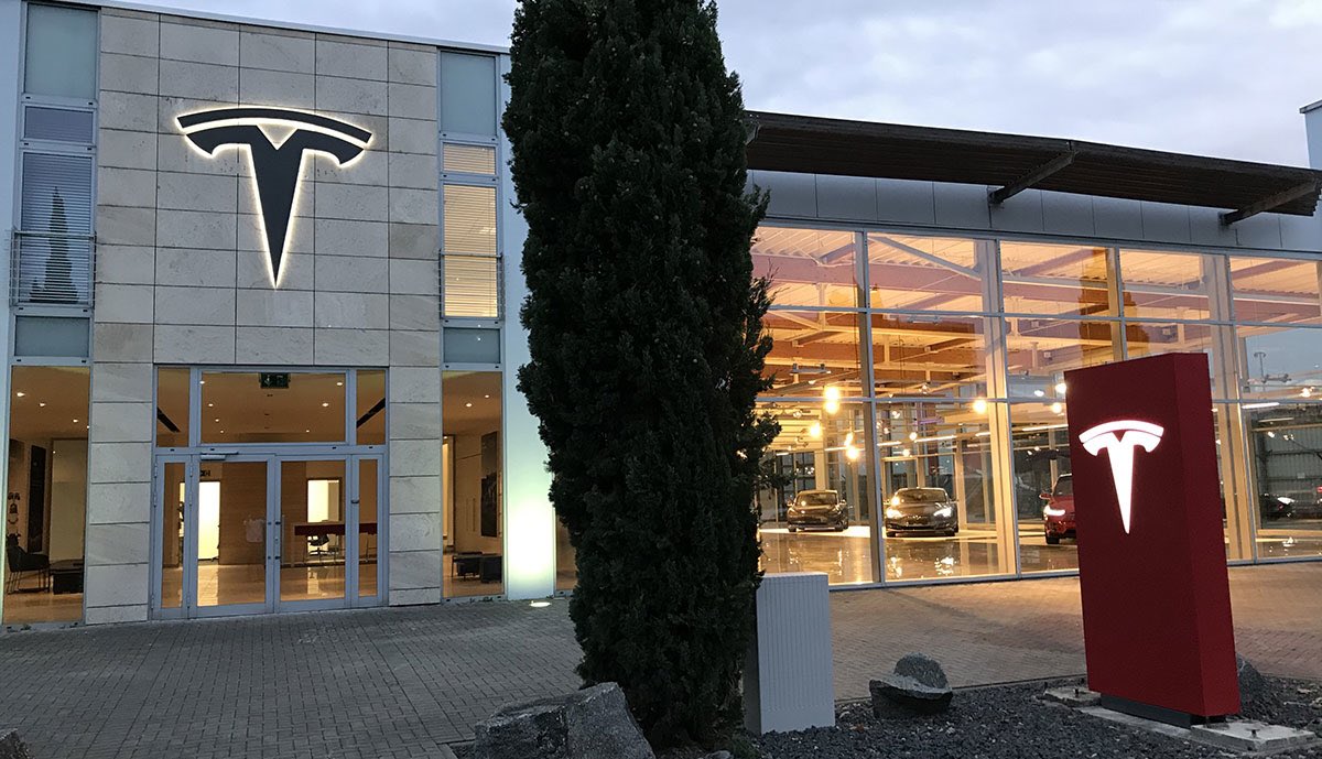 DonBarbone's tweet photo. @NWMike @RobertH40778518 @MarcoRPTesla #NowTesla

@28delayslater @teslafsdbeta https://t.co/vgMJliYsup