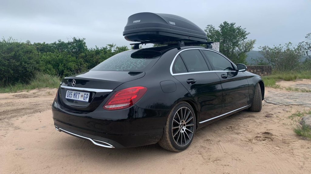 TlamamaTP's tweet image. Please be on the look out car just got hijacked 085 MRT GP.
Black Merc C180