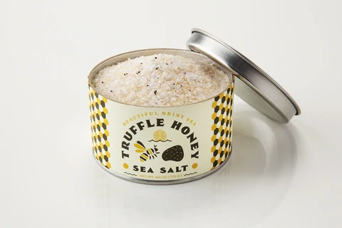 redhilltruffles's tweet photo. A new #blacktruffle treat for #trufflelovers if the name is anything to go by ... "truffle honey sea salt" made in Georgia by Beautiful Briny Sea. #blacktruffles #trufflehoney #trufflesalt #redhilltruffles #truffleproducts @beautifulbriny 
https://t.co/jdkT3K0OaR https://t.co/STTxzH5KVn