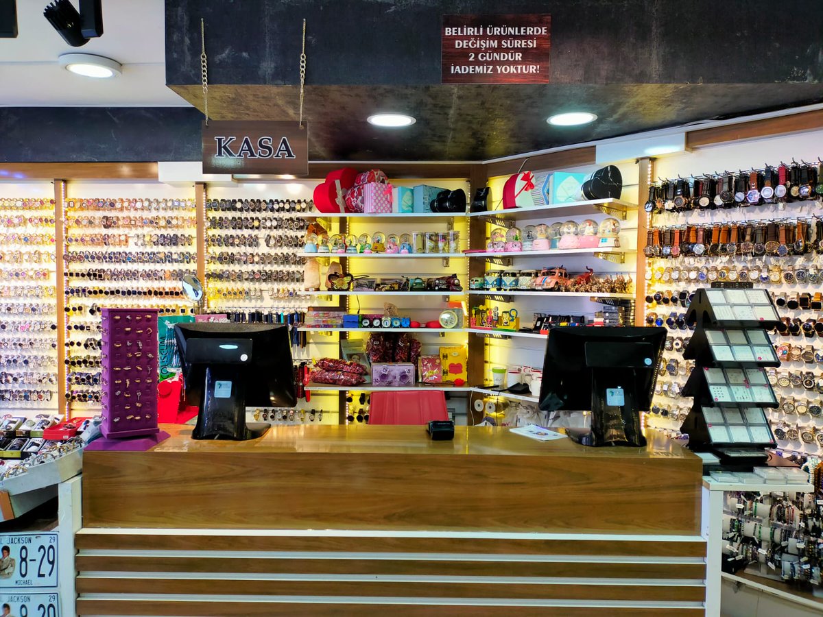 NoSSSiSTEM's tweet photo. My Life accessories Erzurum Mağazası, Merkezden şube kontrolü artık daha rahat yapılmaktadır. Sistem Online ve Offline çalıştığı için 7x24 kesintisiz çalışmaktadır. Stok takibi ve kasa takibi yapılmaktadır.#barkodsistemi #hizlisatis #bijuteri #takı #stoktakip #barkod #aksesuar https://t.co/pQUWhKBEmU