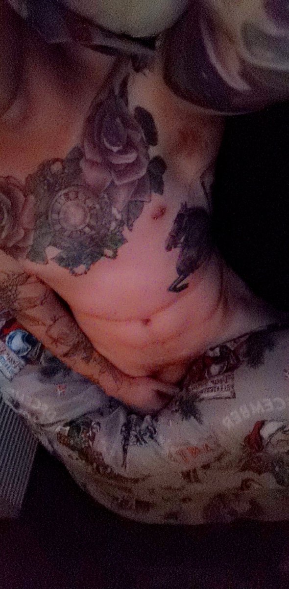 It's been a long time since I've put anything up here. Things have been mental. OF and PH accounts are still up and running with content making its way back. 

PH link pornhub.com/view_video.php…
Free OF link onlyfans.com/chuckyx14