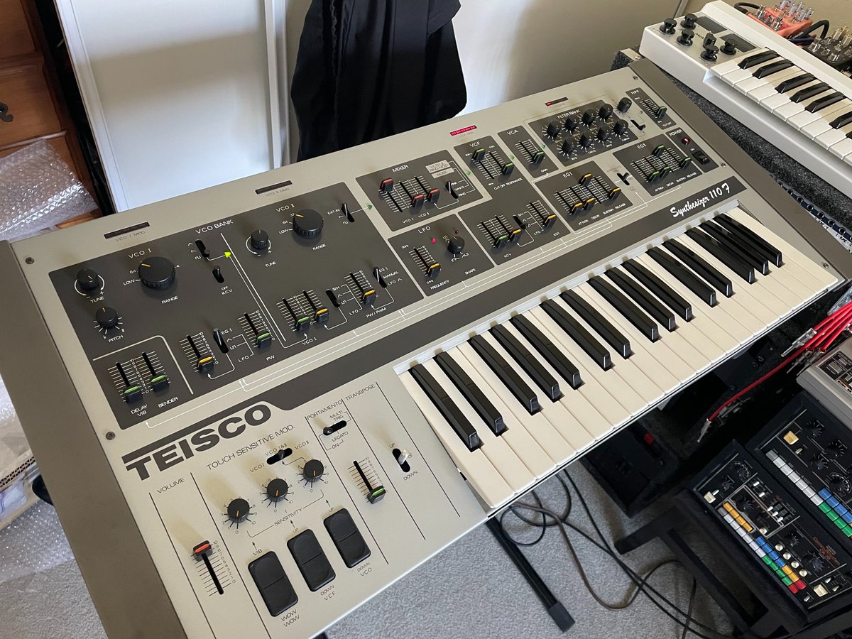reverb's tweet photo. When we say "vintage Teisco," many assume we're talking guitars...

...but this rare duophonic synth beastie just showed up on the site. 

Meet the 1978 Teisco 110F, only on Reverb: https://t.co/WMhL5Pazi4 https://t.co/jWF7v9V2YU