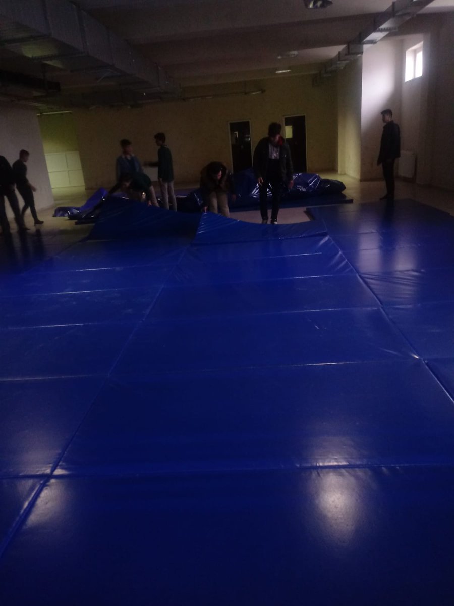 💥Acıgöl Anadolu İmam Hatip Lisesi'ne öğrencilerin spor yapabilmesi için güreş sahası yaptırıldı. Katkılarından dolayı Din Öğretimi Genel Müdürlüğüne ve Nevşehir İl Milli Eğitim Müdürlüğüne teşekkür ederiz.👏👏
<a href="/nevsehirmem/">Nevşehir İl Millî Eğitim Müdürlüğü</a> <a href="/meb_dinogretimi/">MEB Din Öğretimi Genel Müdürlüğü</a> <a href="/MemetPolat0247/">Memet Polat</a> <a href="/semihkirim/">Semih Kırım</a> <a href="/GolImam/">Nevşehir/Acıgöl AİHL/HAFIZLIK PROJE OKULU</a>