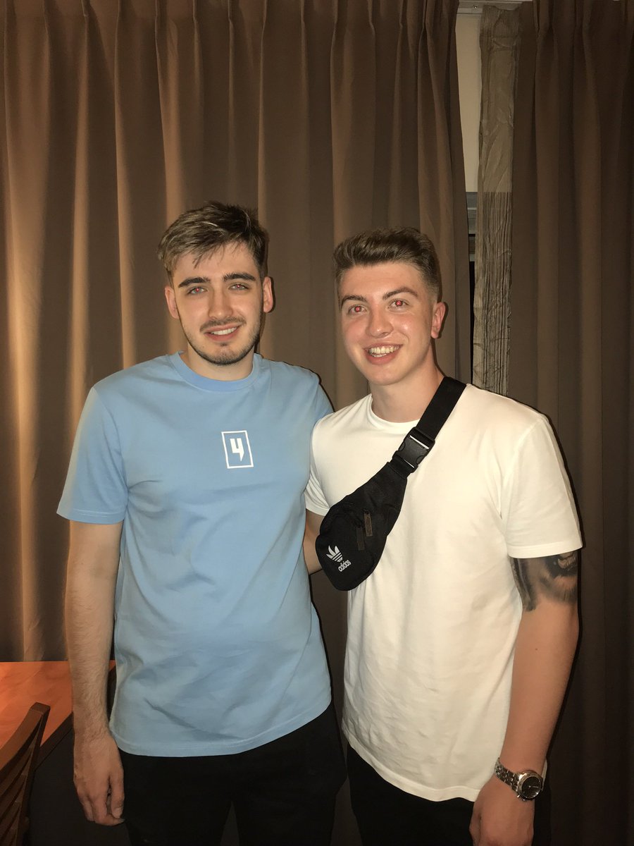 Happy birthday papa Steele, don’t you celebrate too hard today 😎 <a href="/_samsteele_/">Sam</a>