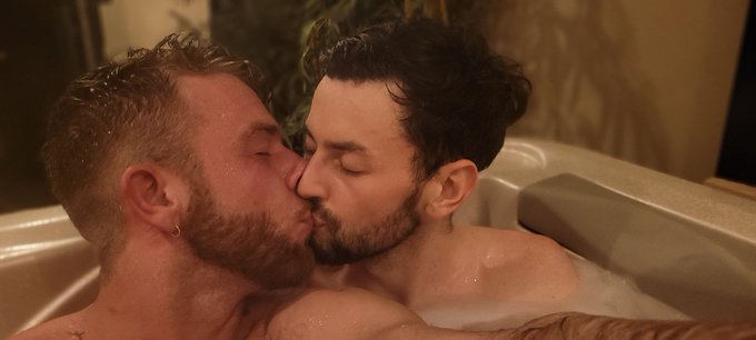 Happy birthday to the most beautiful soul in my life (and another stubborn capricorn 😒)  Show some love