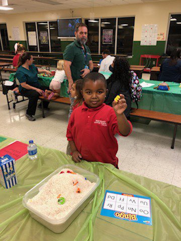 What words can you spell? Can you tell me who said this in the story? These questions and more were asked at #rcssl Family Literacy Night! Families had the opportunity to play hands on literacy games, listen to stories, and go on a scavenger hunt! <a href="/CSUSAhq/">Charter Schools USA</a> <a href="/CSUSAJonHage/">Jon Hage</a> @galatop1