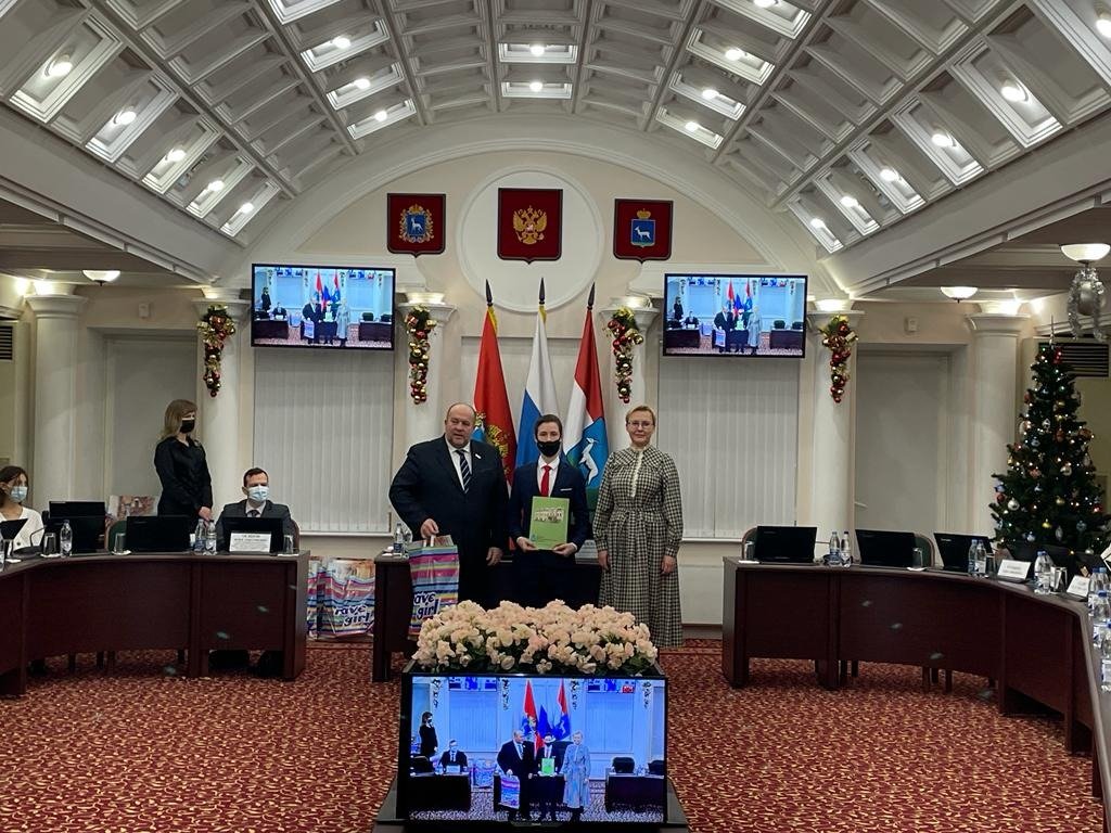 В церемонии приняли участие Глава городского округа Самара Е.В.Лапушкина и и.о. руководителя Департамента образования И.Д.Осипов 
Поздравляем победителей и желаем творческих успехов👏👏👏