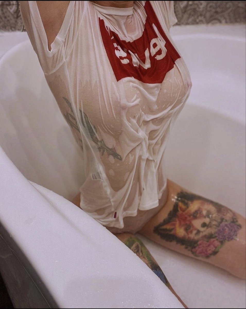 RTeitter's tweet image. Very wet #NakedThursday

Rt, like and follow for more making me wet

#нюдсокаждыйдень #нюдсы #нюдс #nude #nsfw #nudes #nsfwtwt #nsfwtwitter #model #porn #нюдсочетверг