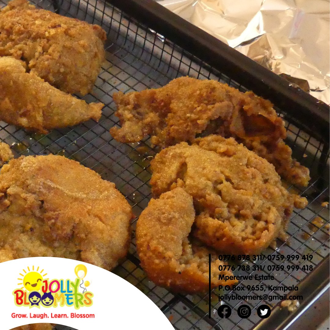 JollyBloomers's tweet photo. Frame 1: Expectation vs Frame 2: Reality

Mishaps in the kitchen happens to the best of us so don't be too harsh on yourself. For just 15k, we can curate recipes for your favorite meals to minimize such disasters.

For recipes:
📲 0776878311/0759999419
📲 0776738311/0759999418 https://t.co/FfI2sfmLZT
