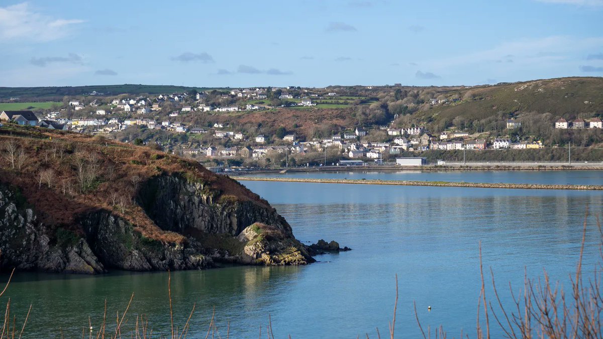fisheriesappg's tweet photo. Following a 2020 consultation, @DefraGovUK plans to strengthen the #EconomicLink between vessels targeting UK quota and the UK economy, to help ensure that #fishing benefits #CoastalCommunities.
https://t.co/aiaW0jAjPo https://t.co/2GU1i8YfKc