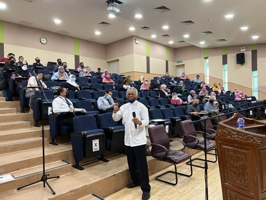awesomelyfess's tweet photo. KURSUS PEMANTAPAN PEMBINAAN SOALAN DAN SKEMA JAWAPAN
Semoga kursus yang dilaksanakan ini dapat memberi kesan yang baik kepada semua pensyarah bagi memastikan peningkatan kualiti dalam pembinaan soalan peperiksaan di Fakulti Pendidikan dan Sains Sosial.
#fessunisel https://t.co/4NpkoQbFAS