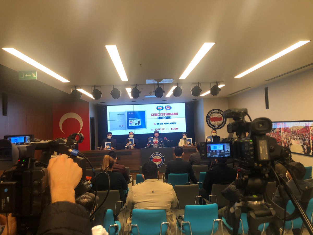 MustafaBaskara_'s tweet photo. Genç Memur-Sen olarak gençleri ilgilendiren istihdam/işsizlik gibi çok önemli bir konuda titizlikle hazırladığımız, somut tespit ve önerilerin yer aldığı “Genç İstihdamı” adlı raporumuzu bugün gerçekleştirdiğimiz basın toplantısıyla kamuoyuna duyurduk.
#Gençİstihdamı https://t.co/kHSAMvVlfL
