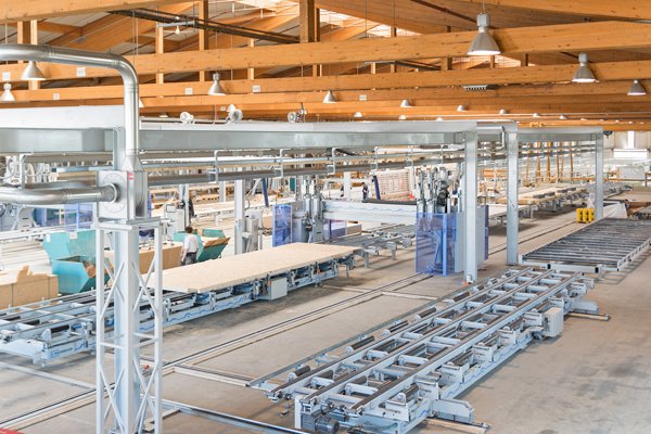 Fertighaus's tweet photo. Wie entsteht ein Holz-Fertighaus? - Spannende Einblicke beim „Tag des deutschen Fertigbaus“ am 15. Mai 2022 https://t.co/mU9oYsYmzL https://t.co/kbXGHHCSaU