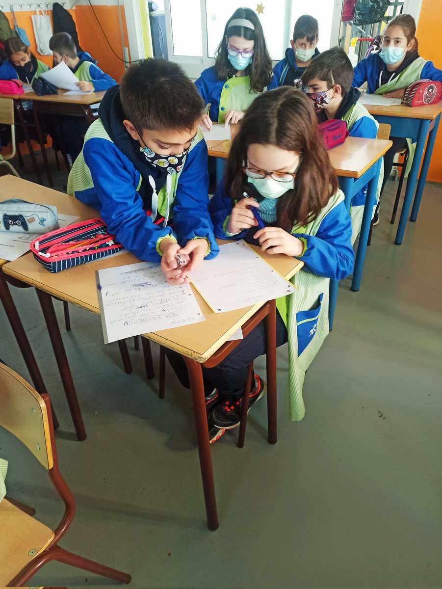 Albert_MDC's tweet photo. Contrastem la presa d'apunts amb un company/a per a fomentar l'aprenentatge entre iguals. @escolamdcprat https://t.co/JeoqPpWuCO