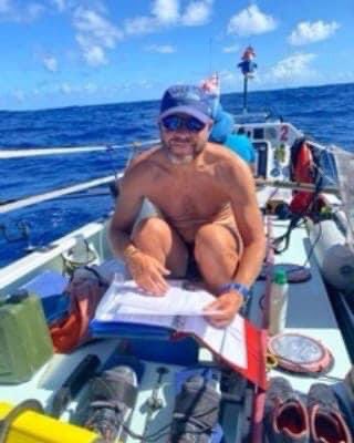 How many crew does it take to suss a battery? 

We’ve had a few battery issues (head to FB for the full rundown) With 670 miles to go we’re hoping we’ll be ok on the remaining 1 battery!  

<a href="/actionmedres/">Action Medical Research</a> @TaliskerWhisky <a href="/ACampaigns/">Atlantic Campaigns</a> <a href="/BBCNewsPR/">BBC News Press Team</a>