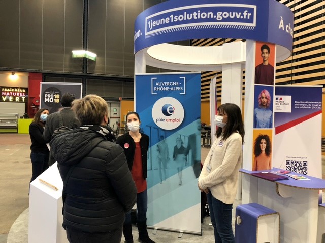 Les finales nationales <a href="/WorldSkillsFR/">WorldSkills France</a> à #Lyon <a href="/eurexpo/">Eurexpo Lyon</a>, c'est aujourd'hui🏆

L'occasion pour @pole_emploi #AuvergneRhôneAlpes, dans le cadre du Plan Investissement #Compétences, d'accompagner des demandeurs d'emploi dans la découverte de #métiers

#WSFRFNAT #Worldskills