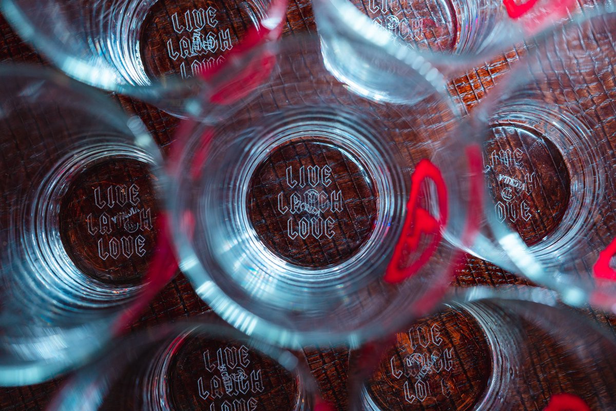 We wanted ‘Fuck em’ all’ in the glass but sadly we were denied this wish by the chief glass man as it may have caused offence to people…. so instead, our New Years resolution in 2022 is to live, to laugh, and of course; to love ❤️🥰 See ya’ll soon for a wet one, fuck em 🍻🍺