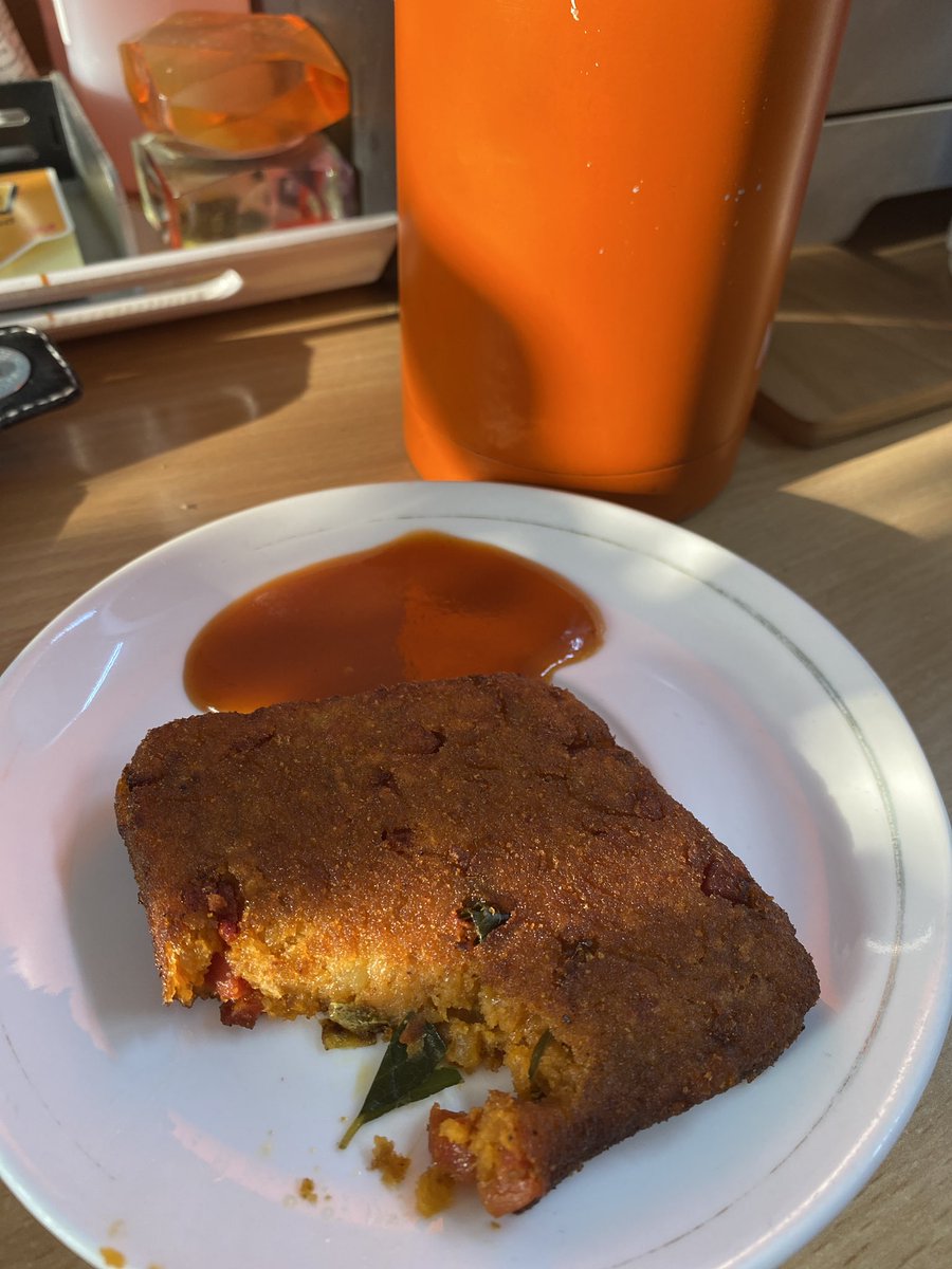 KenaShree's tweet photo. कट लेट। 
#officesnack https://t.co/h4PqxspWXi