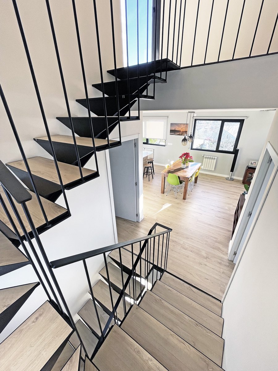 efece_arq's tweet photo. Ya casi lista!!! últimos retoques para su finalización #vivienda #oleiros #efecearquitectura - fotos 02 https://t.co/4j6XkA6vJS