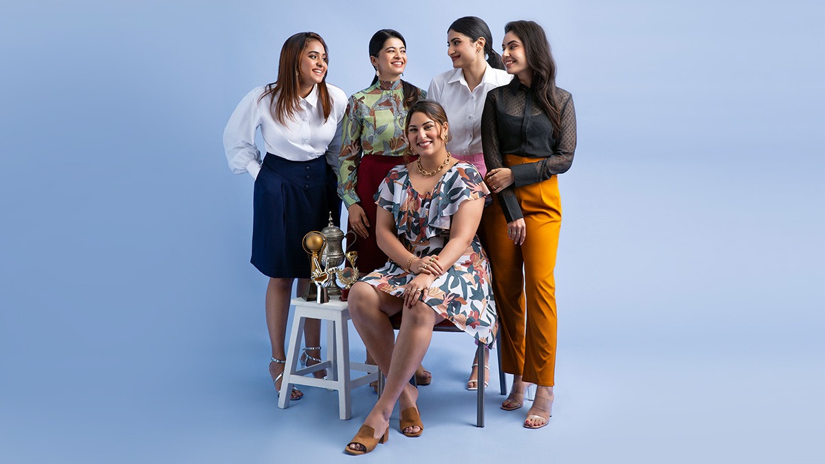 notsopinkindia's tweet photo. You think 'responsibilities' hamper my career commitment!?
I won 'Employee of the Year', again. #NotSoTypical
#notsotypical #notsopink #workingwomen #womenpower #womenpreneur #entrepreneur #business #ladieswear #westernworkwear https://t.co/nEQo3da2FF