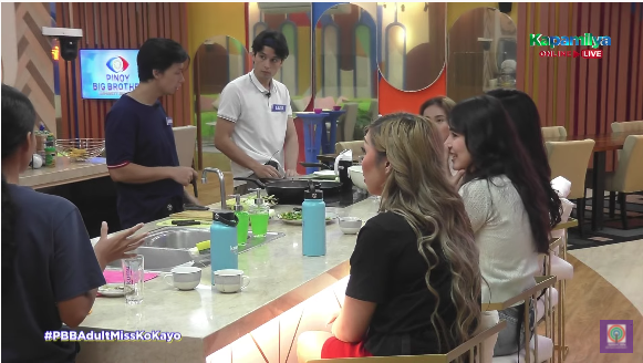PBBabscbn's tweet photo. Sinigurado ni Gin na makakasama sa hatian ng pagkain ang magbabalik-bahay na si Zach #PBBAdultMissKoKayo https://t.co/STUWRYlc2Y