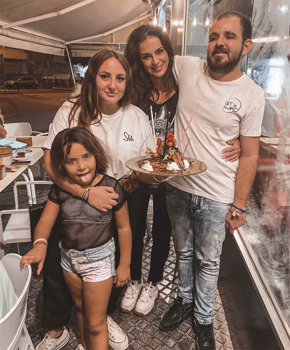 Gloria26326305's tweet image. #YoMeRebelo13E
Todo mi apoyo a estas personitas.