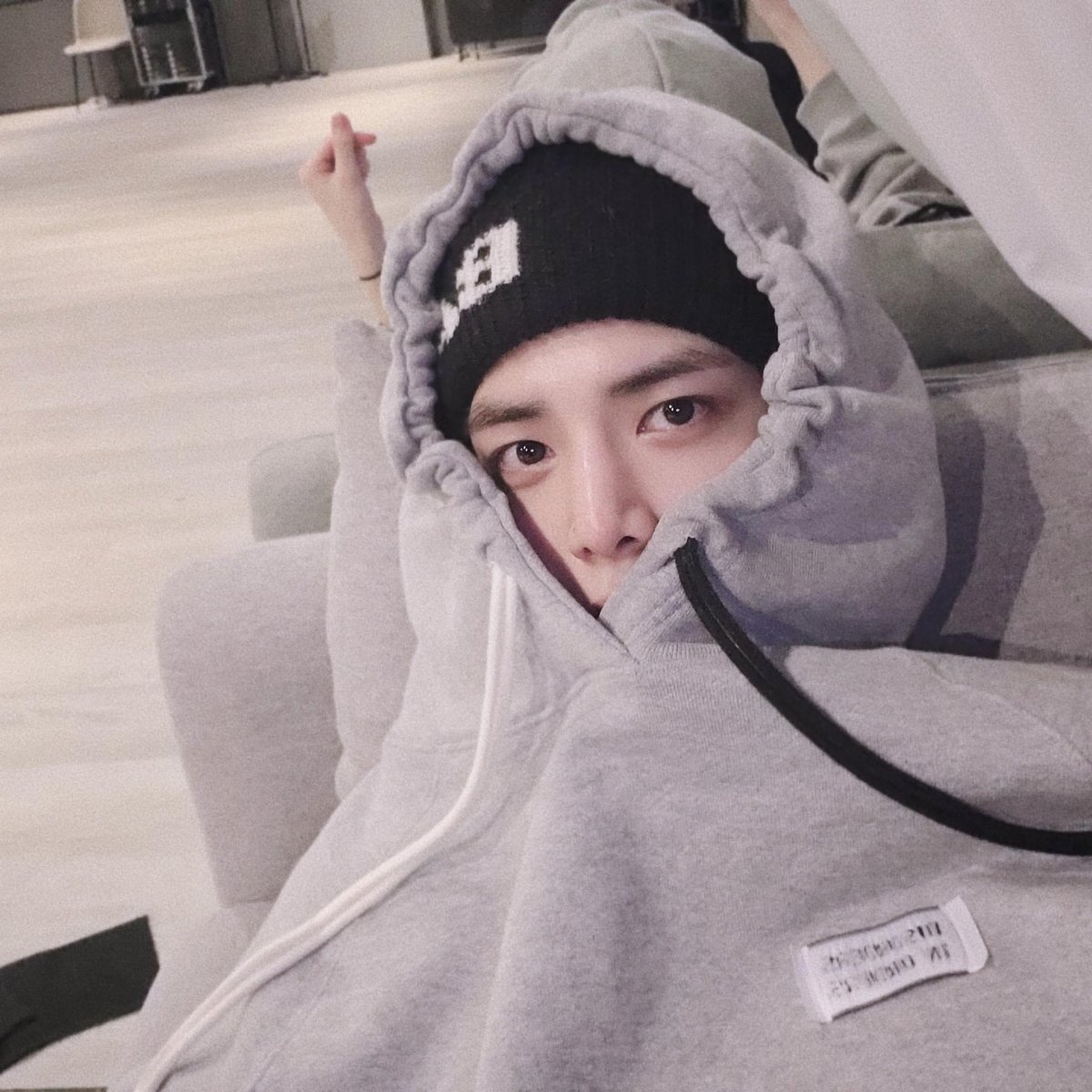 [📸] 220113 YOUNGHOON update 🪐

#THEBOYZ #YOUNGHOON #더보이즈 #영훈 #더보이즈영훈 🍞