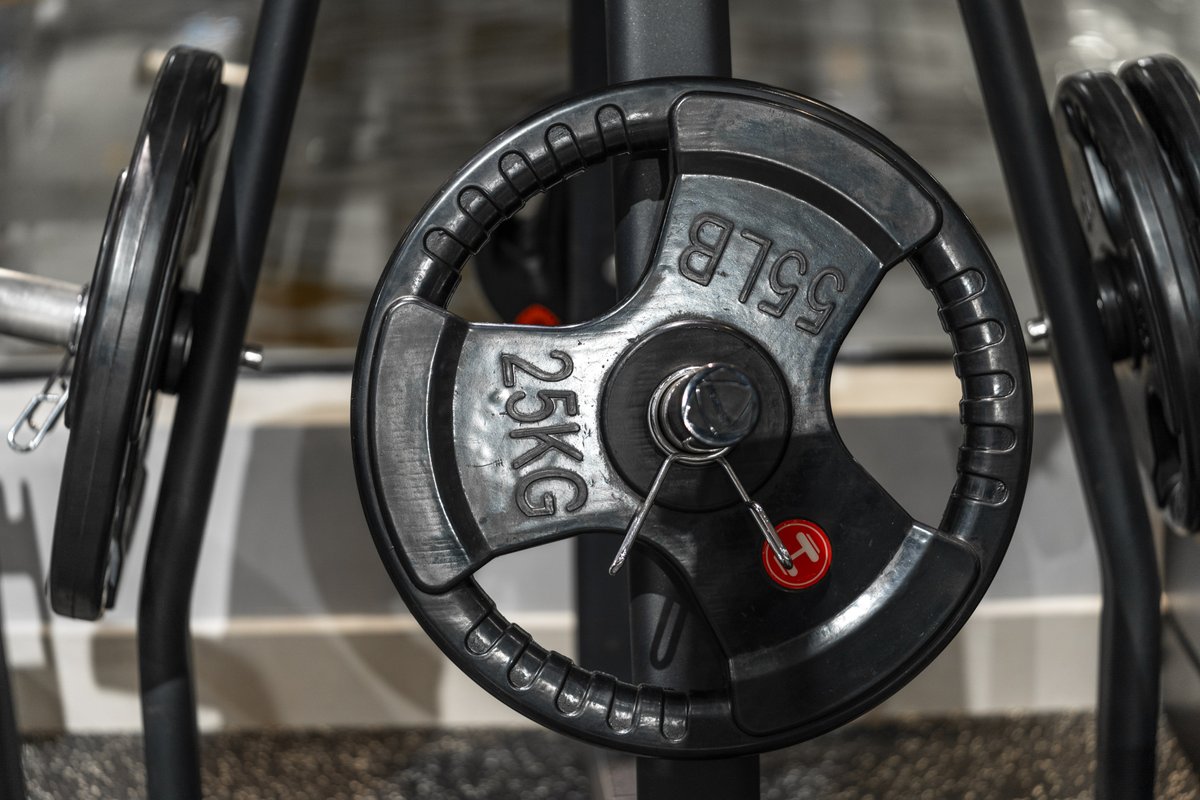bajabiri's tweet photo. This is how we do.
20,000/= per Kg.
#WeightPlate
#Dumbbells 
#JustFit https://t.co/dUQIouDc4R